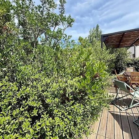 빌라 With Private Pool, Lentre Terre Et 르씨
