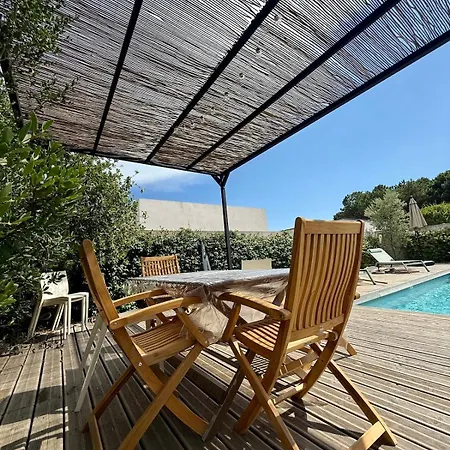 With Private Pool, Lentre Terre Et 빌라 르씨
