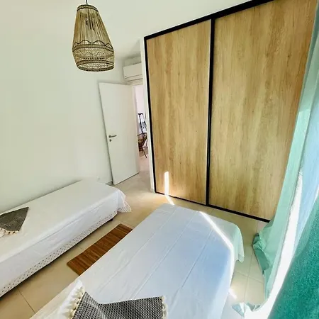 빌라 With Private Pool, Lentre Terre Et *
