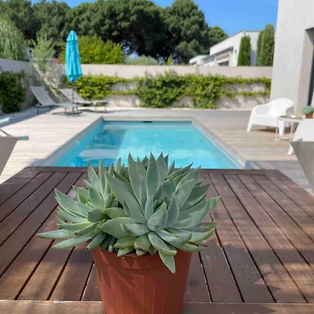 빌라 With Private Pool, Lentre Terre Et